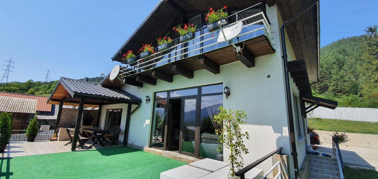Casa Yla Piatra Neamţ Exterior foto