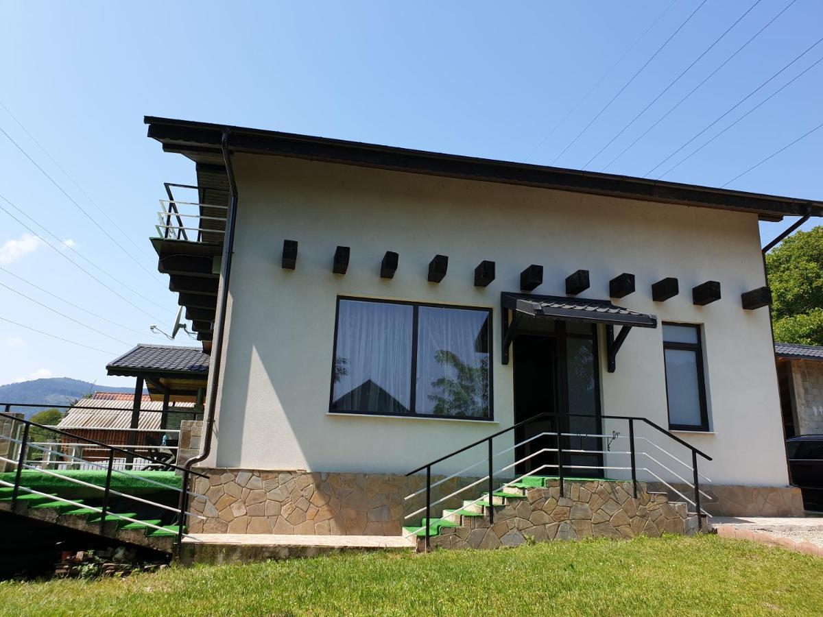 Casa Yla Piatra Neamţ Exterior foto